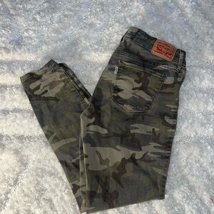 Levi's Women’s Camouflage Jeans